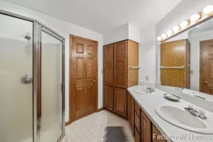 1900 Cherry Run Dr NW, Grand Rapids, MI 49504 - Photo 30
