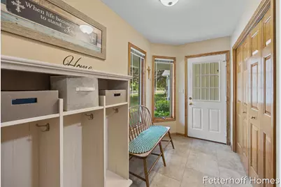 1900 Cherry Run Drive NW, Grand Rapids, MI 49504 - Photo 24