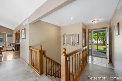 1900 Cherry Run Drive NW, Grand Rapids, MI 49504 - Photo 6