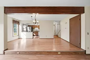 2760 Walden Woods Blvd, Jackson, MI 49201 - Photo 10