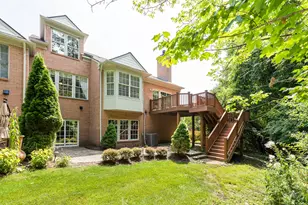 16529 Cottonwood Ct, Northville, MI 48168 - Photo 48