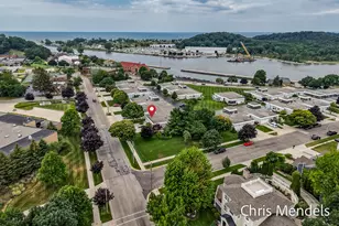29 Sherman Ave, Grand Haven, MI 49417 - Photo 14