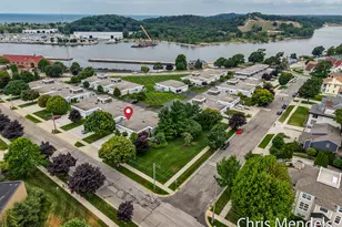 29 Sherman Ave, Grand Haven, MI 49417 - Photo 12