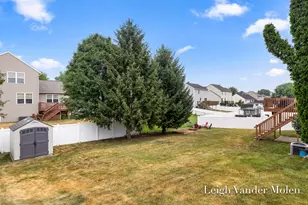 1811 Creed Ct SW, Wyoming, MI 49519 - Photo 4