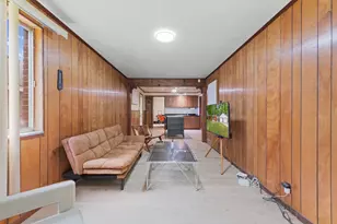 3894 Jennings Dr, Troy, MI 48083 - Photo 24
