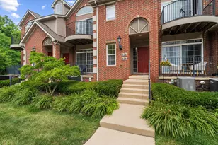 228 W Oakbrook Dr, Ann Arbor, MI 48103 - Photo 2