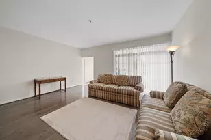 228 W Oakbrook Dr, Ann Arbor, MI 48103 - Photo 10