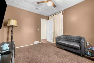 426 Cameron Ave, Pontiac, MI 48342 - Photo 20