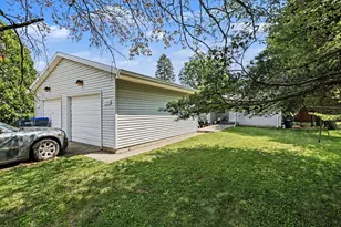 420 Fisher St, Berrien Springs, MI 49103 - Photo 2