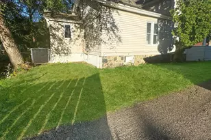 368 Garfield Ave, Battle Creek, MI 49017 - Photo 2