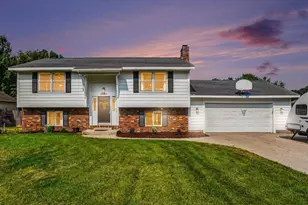4883 Stanwood St, Norton Shores, MI 49441 - Photo 2