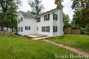 627 Pinehurst Blvd, Kalamazoo, MI 49006 - Photo 4