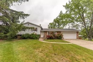 940 Lennox St, Ann Arbor, MI 48103 - Photo 2