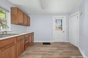 224-226 Maple St, Parchment, MI 49004 - Photo 10