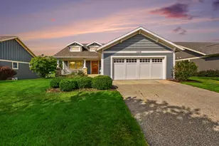 5526 Alhambra Dr SE, Grand Rapids, MI 49546 - Photo 2