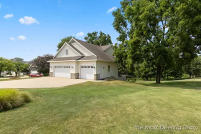 3127 Royal Hannah Drive NE, Rockford, MI 49341 - Photo 4