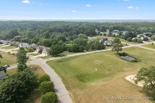 3127 Royal Hannah Dr NE, Rockford, MI 49341 - Photo 54
