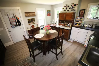 631 N Douglas Avenue, Three Rivers, MI 49093 - Photo 10