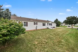 1893 Lanark Ct, Grass Lake, MI 49240 - Photo 26