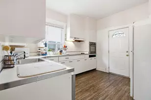 574 Woodland St, Detroit, MI 48202 - Photo 10