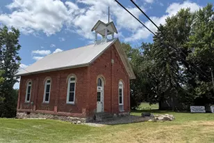 801 E Chicago Rd, Quincy, MI 49082 - Photo 2
