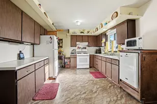 195 Smith St, Hesperia, MI 49421 - Photo 4