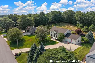 18657 Sioux Dr, Spring Lake, MI 49456 - Photo 76