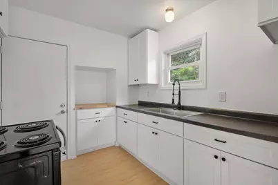 7 Avenue B, Battle Creek, MI 49037 - Photo 6