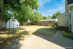 2402 Lamar Ave SW, Wyoming, MI 49519 - Photo 44