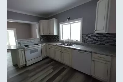303 Rathburn, Howard City, MI 49329 - Photo 6