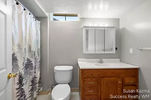 4437 Forest Park Dr SW, Wyoming, MI 49519 - Photo 24