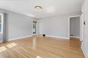 701 S Elm St, Three Oaks, MI 49128 - Photo 26