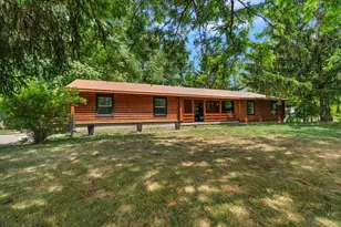 4613 34th St, Zeeland, MI 49464 - Photo 2