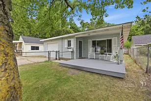 580 West St, Muskegon, MI 49442 - Photo 2