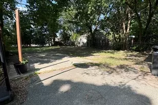 210 Dunlap St, Lansing, MI 48910 - Photo 20