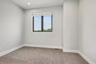 6031 Port View Dr SE, Grand Rapids, MI 49512 - Photo 16