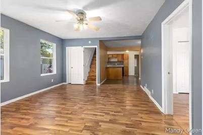 212 S Smith Street, Greenville, MI 48838 - Photo 10