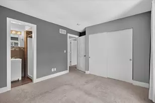 2437 Hampton Ct SE, Grand Rapids, MI 49546 - Photo 24