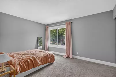2437 Hampton Court SE, Grand Rapids, MI 49546 - Photo 16