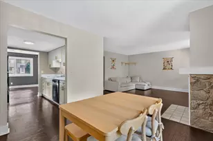 2437 Hampton Ct SE, Grand Rapids, MI 49546 - Photo 8