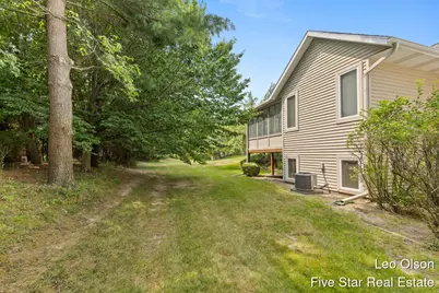 2220 Meadowglen Drive NE #7, Grand Rapids, MI 49505 - Photo 30