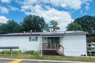 1219 Royal Dr, Fremont, MI 49412 - Photo 2