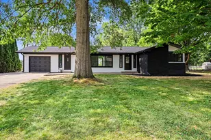 220 Pennbrook Trail, Battle Creek, MI 49017 - Photo 2