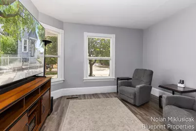 1147 Jennette Avenue NW, Grand Rapids, MI 49504 - Photo 4