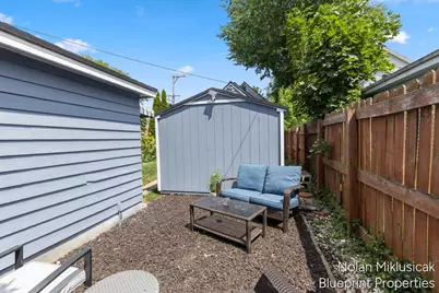 1147 Jennette Avenue NW, Grand Rapids, MI 49504 - Photo 28