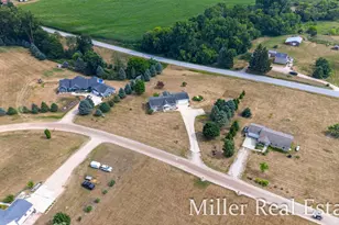 1028 Old Barn Rd, Freeport, MI 49325 - Photo 46