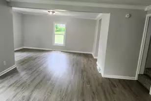 436 E Marshall St, Hastings, MI 49058 - Photo 4