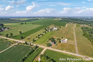 2807 8th Ave SW, Byron Center, MI 49315 - Photo 38