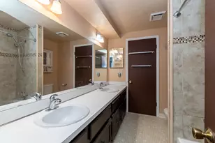 32143 W 12 Mile Rd, Farmington Hills, MI 48334 - Photo 24