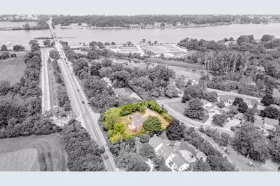 9772 Grosse Ile Parkway, Grosse Ile, MI 48138 - Photo 34